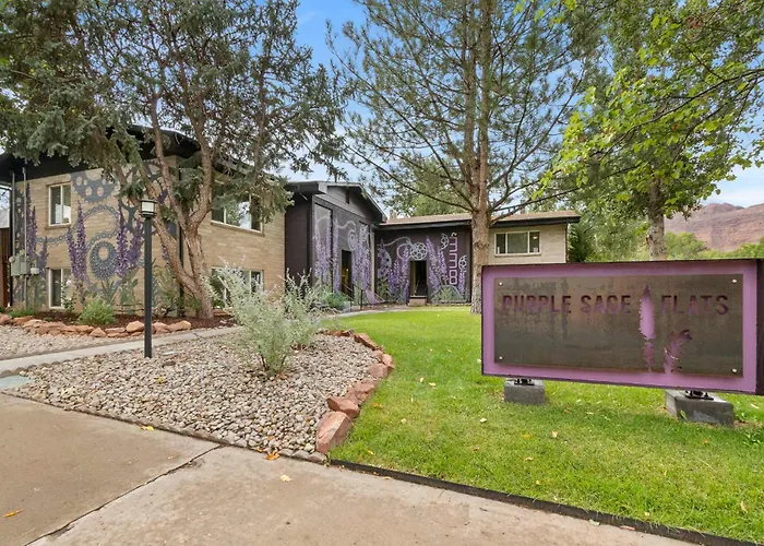 Downtown Cozy Home Base - Purple Sage 6