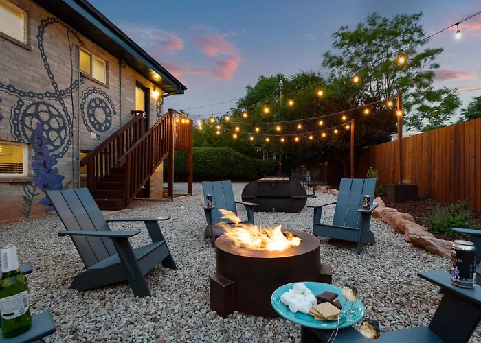 Downtown Cozy Home Base - Purple Sage 7